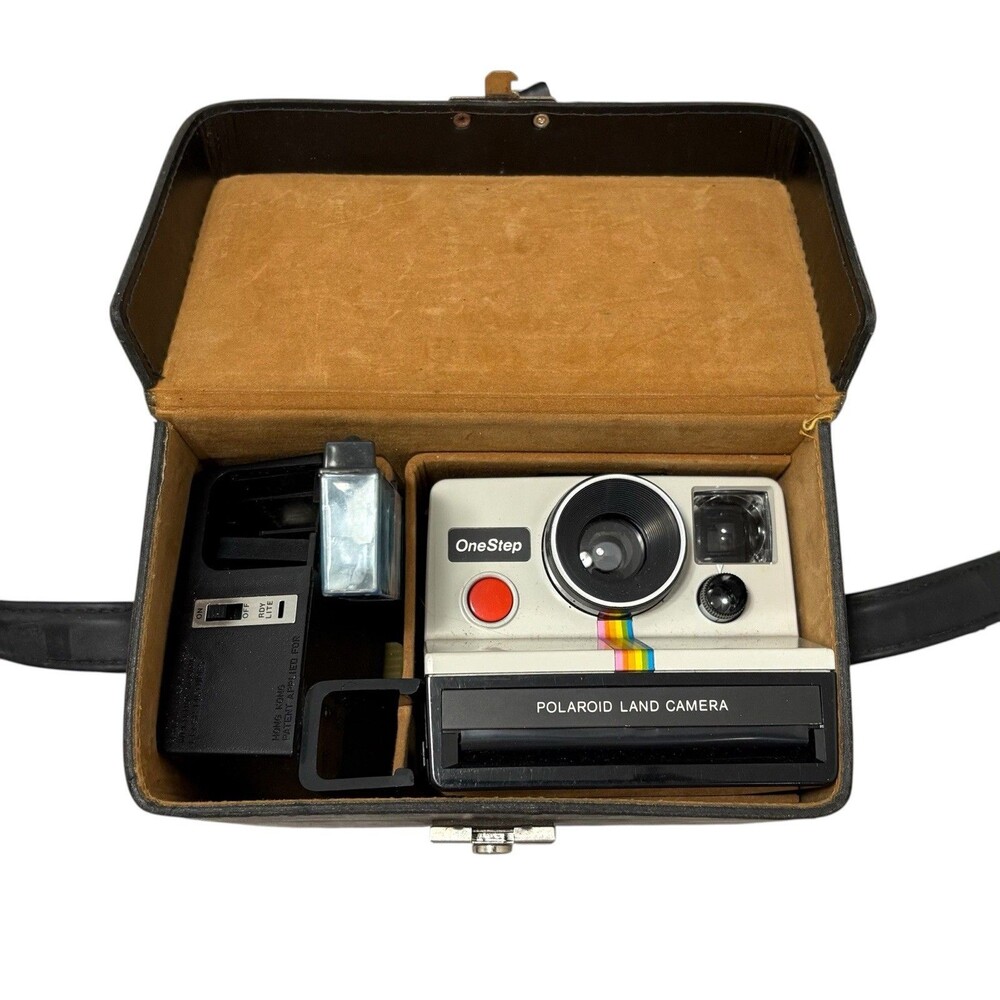 Polaroid Onestep Land Camera W/ Flash Bar, Magic Flash & Black Case UNTESTED